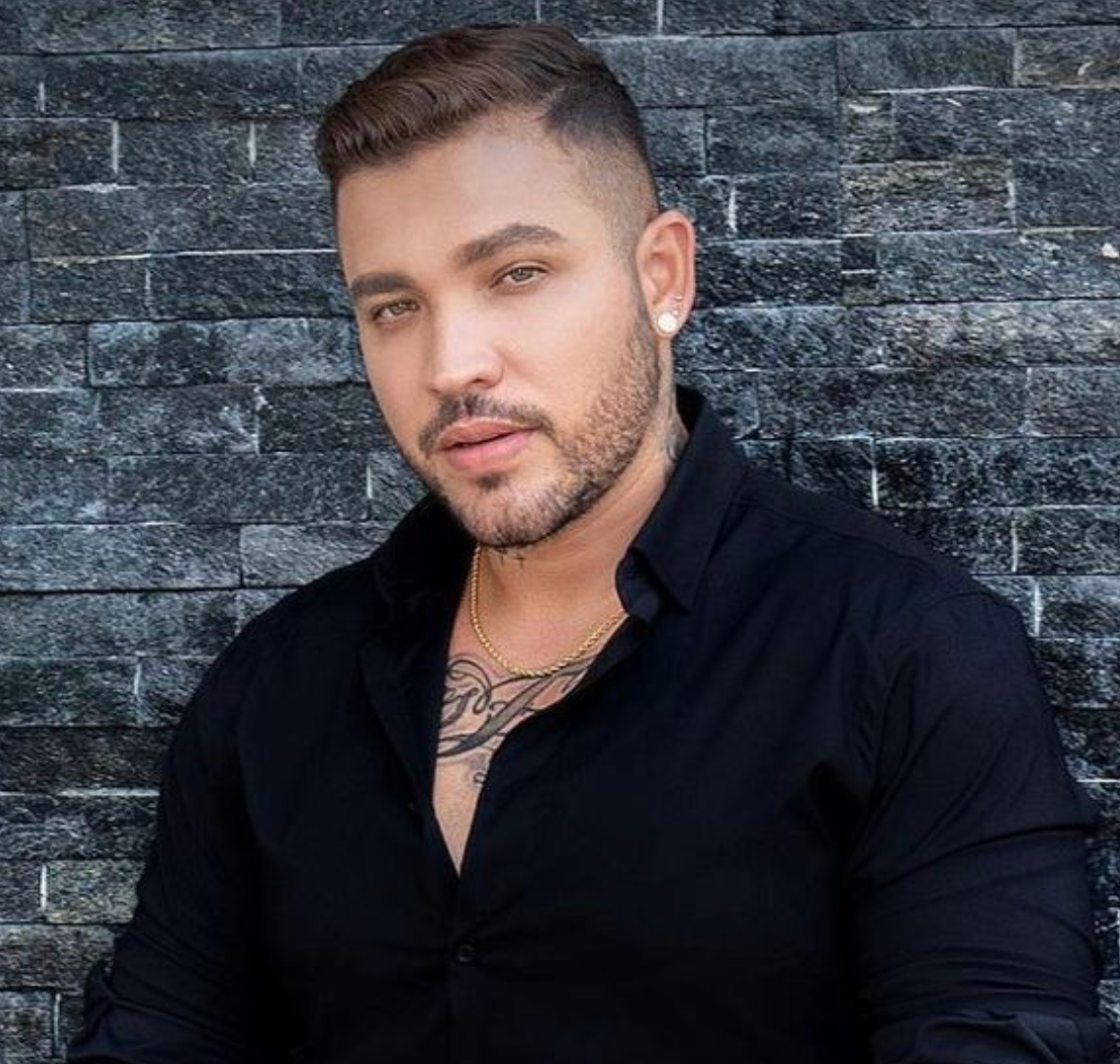 Colombian Hitmaker – Jessi Uribe in Toronto