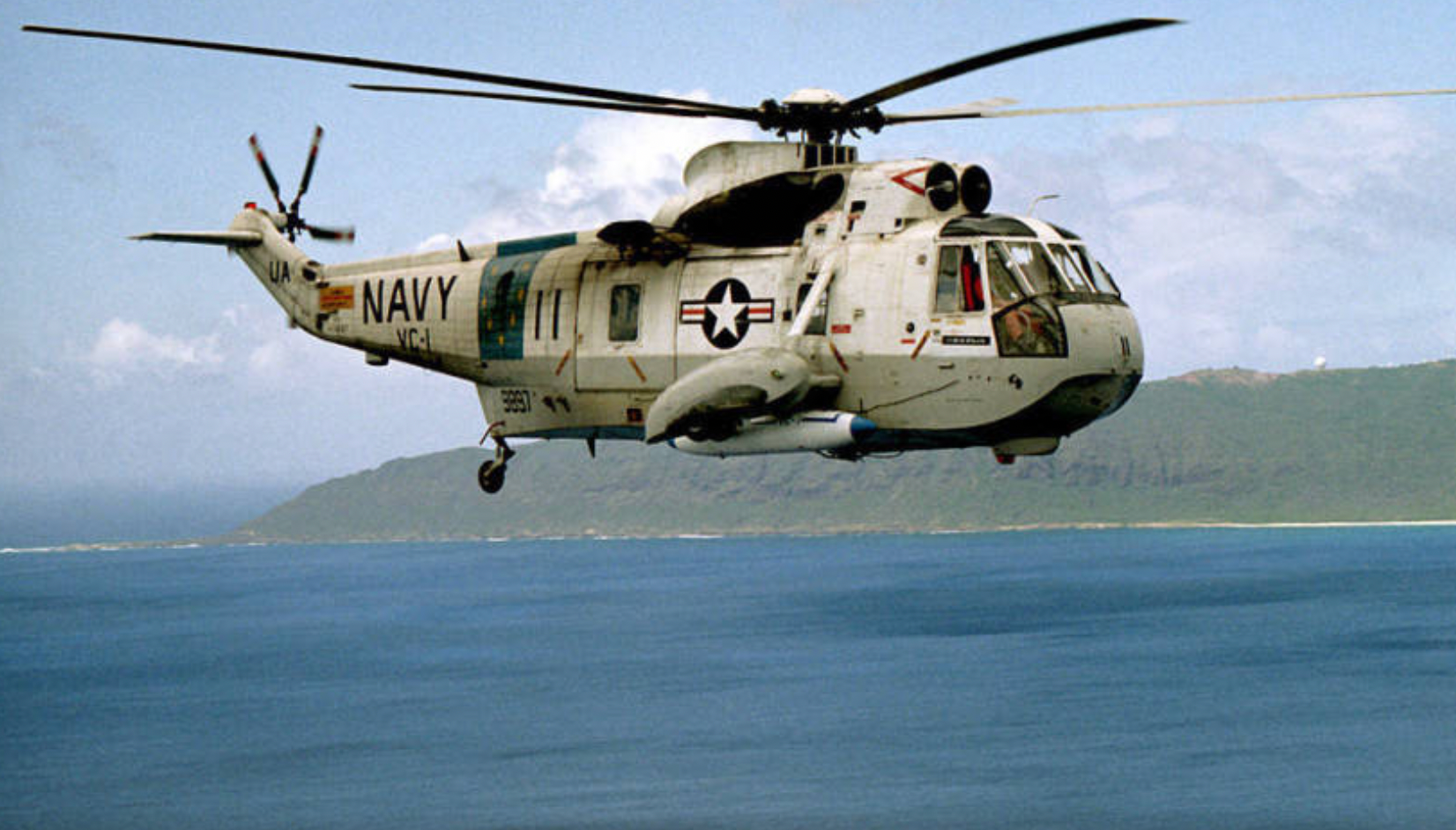 spain sells 6 helicopters to peru for 100 euros each