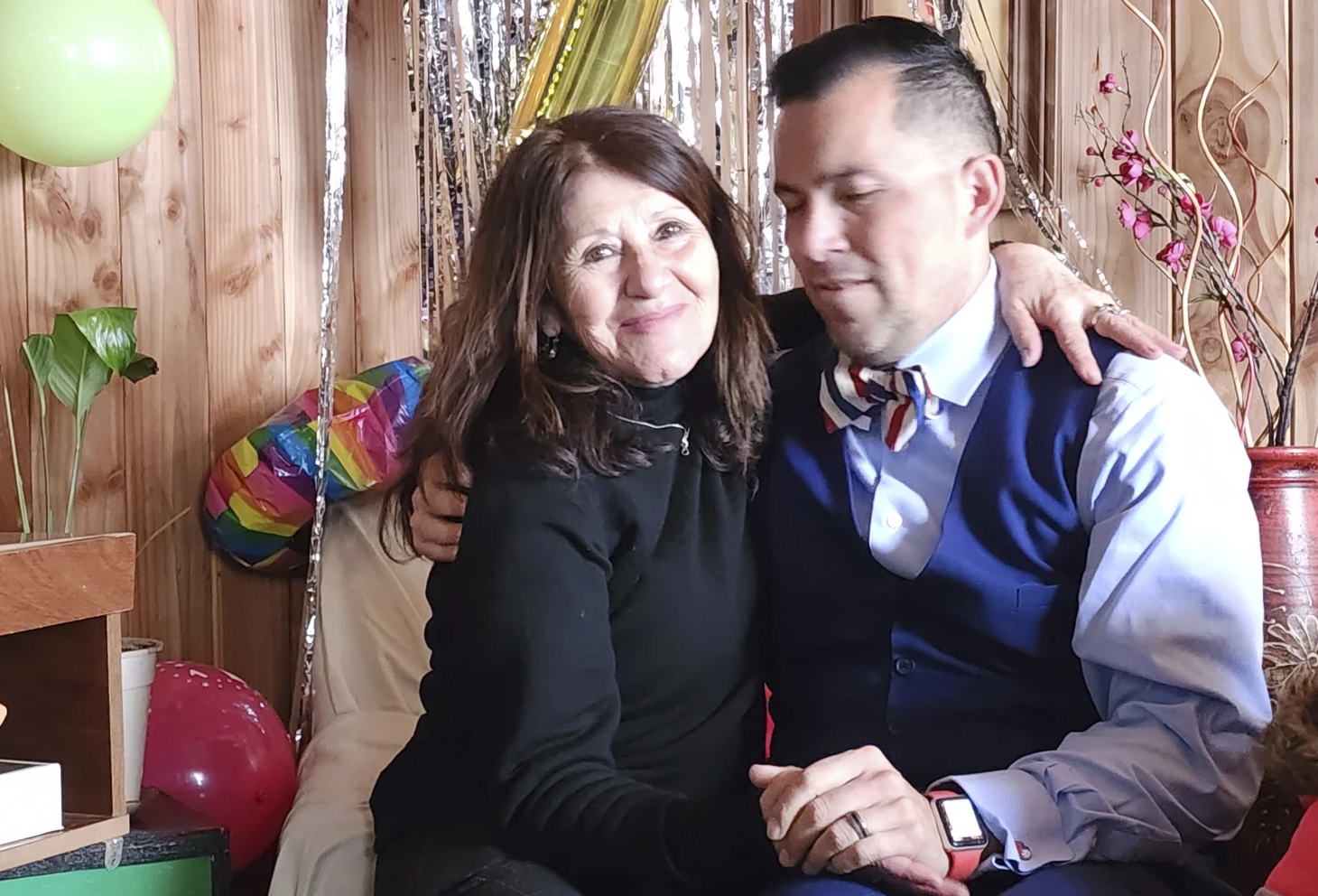 Son stolen at birth hugs Chilean mother for the first time in 42 years