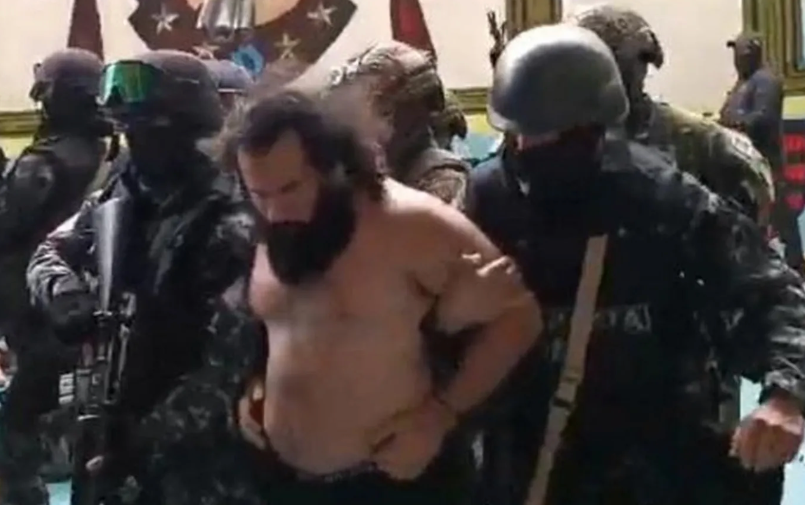 Curfew in Ecuador after gang leader ‘Fito’ vanishes from cell