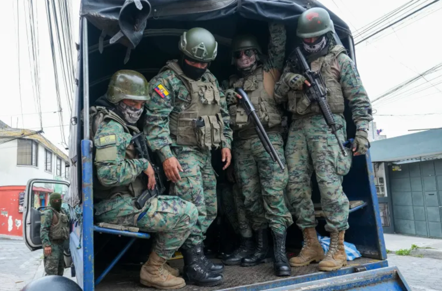 Several police kidnapped in Ecuador after state of emergency declared