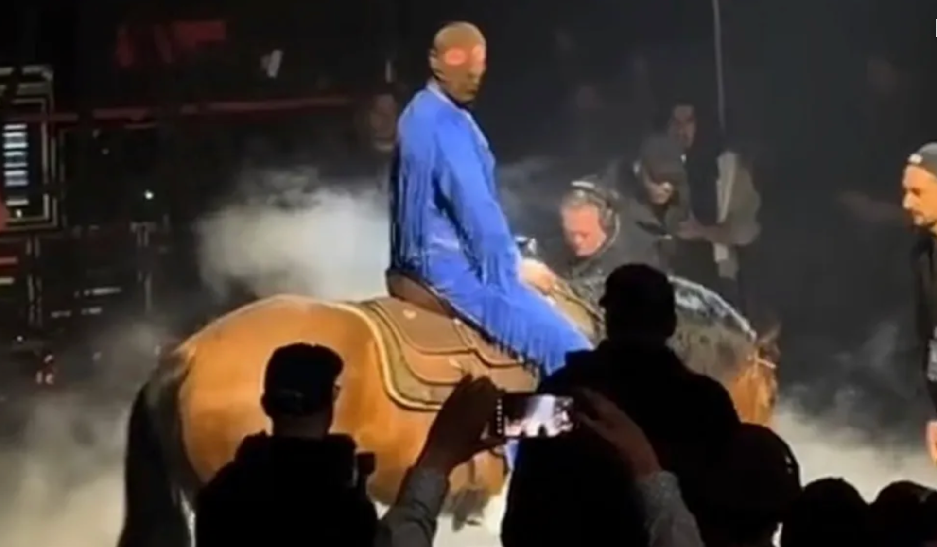 Bad Bunny called ‘cruel and irresponsible’ for riding horse at  &hellip;