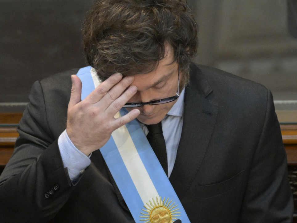 Wages in Argentina suffer record drop after Milei’s currency devaluat &hellip;