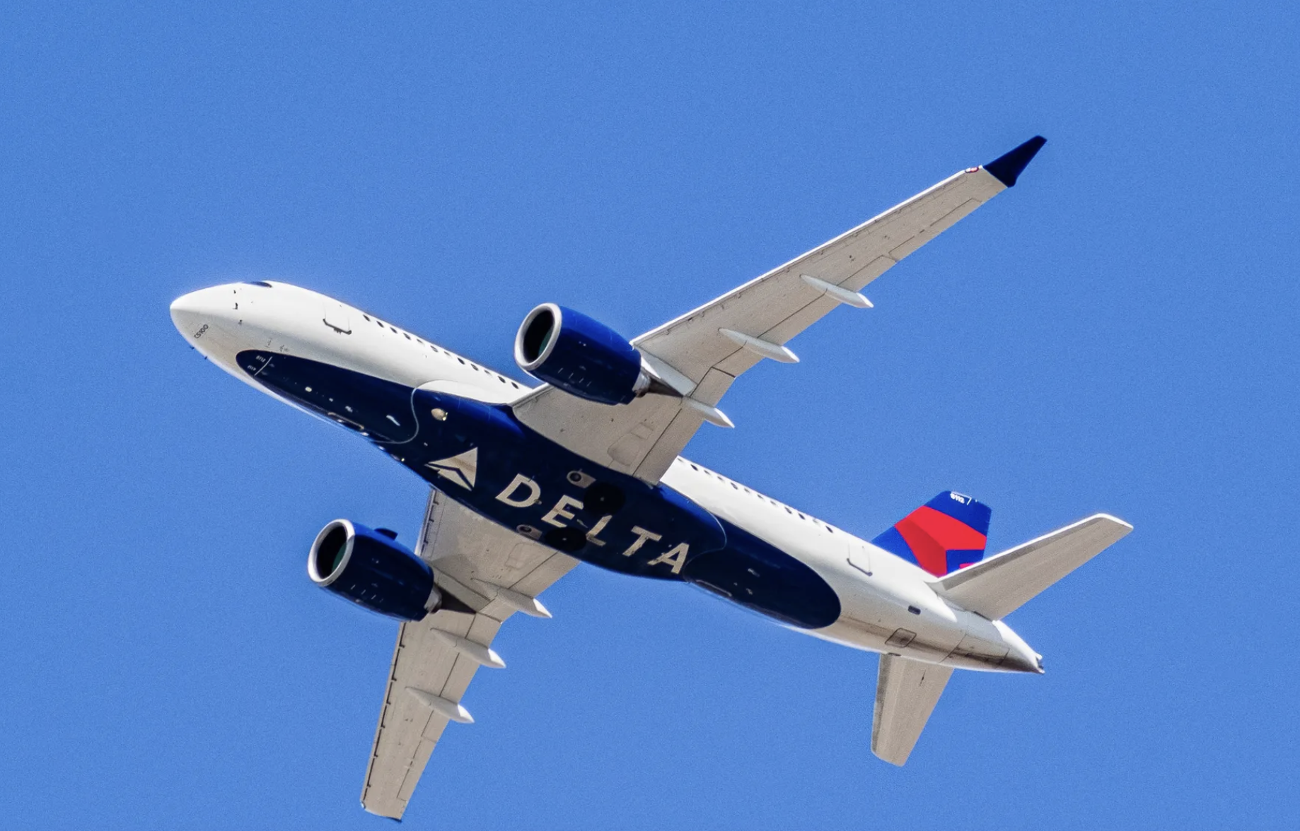 Flight attendants arrested, accused of smuggling millions in drug money to  &hellip;