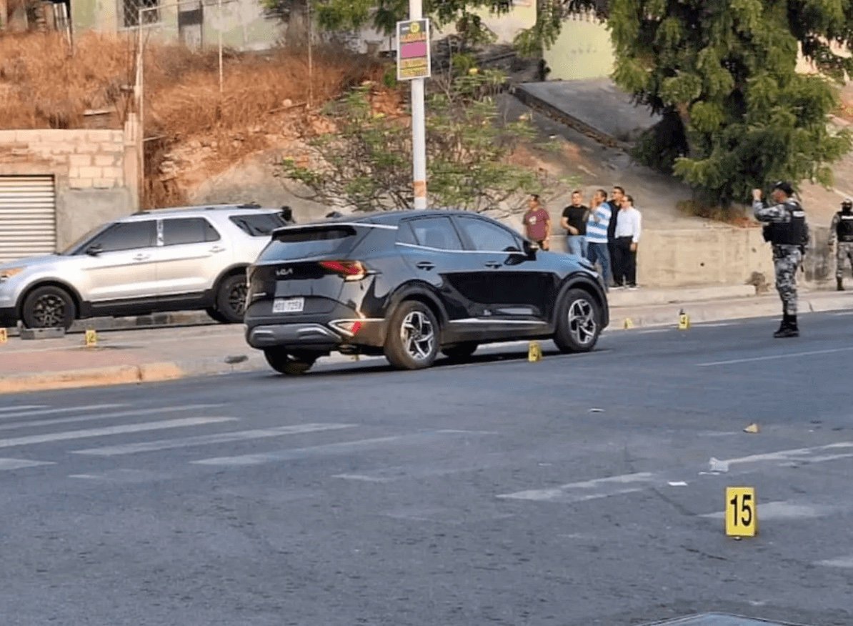 Ecuador prosecutor gunned down