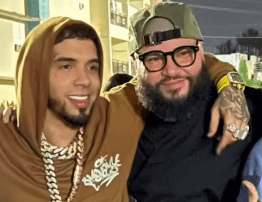 ‘+57’ track sparks public feud between Anuel and Farruko