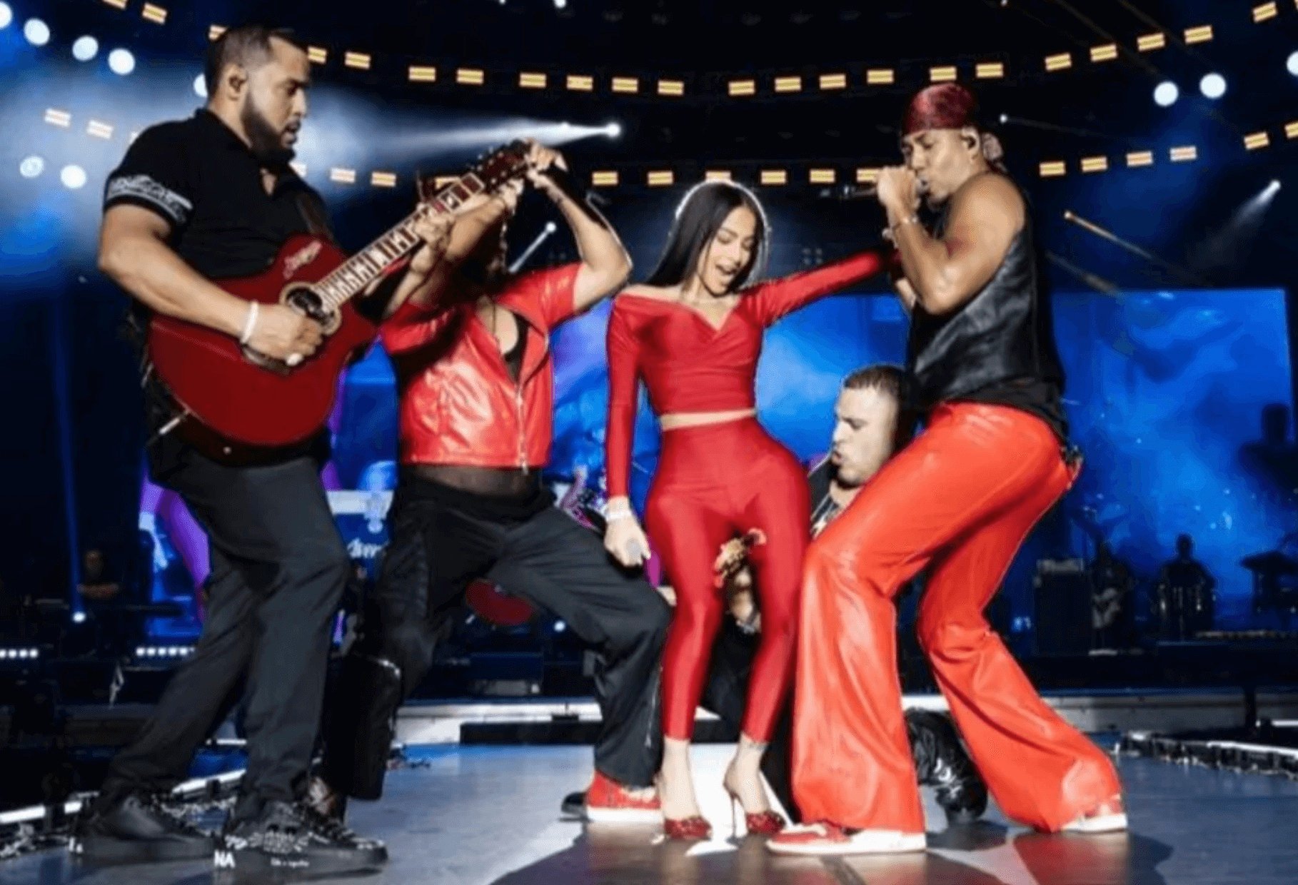 Controversy at Aventura concert in the Dominican Republic