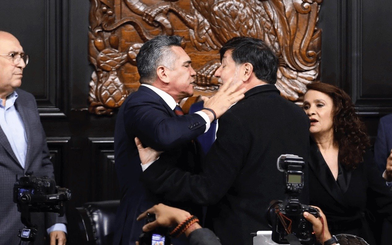 Mexico’s Senate Erupts Into Chaos Over US Military Intervention