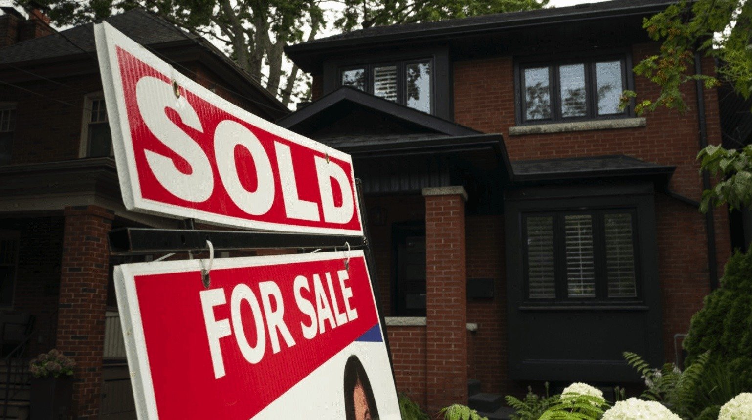 Toronto Housing Market Still Stuck in a Slump Despite Signs of Life