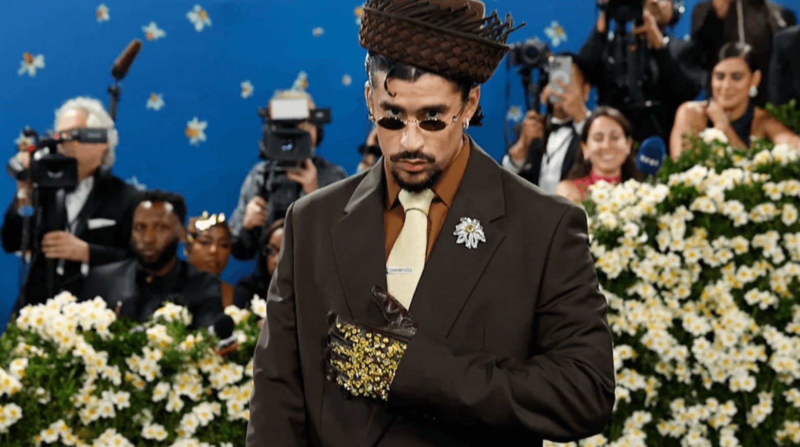 Cardi B, Drake, Marc Anthony? Predictions Swirl Around Bad Bunny’s Halfti &hellip;