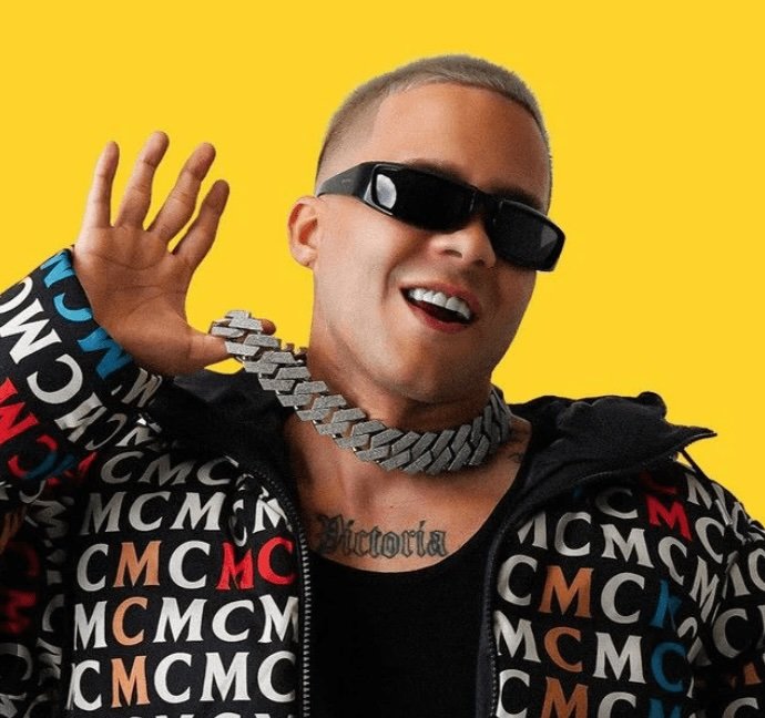 Nio Garcia Live at VIVO in Toronto – April 11